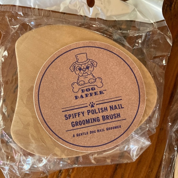 New Dog Paw Brush and Massage Brush - Picture 2 of 6